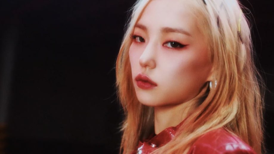 LOOKSCLC's tweet photo. YEEUN SOLO DEBUT

#CHERRYCOKE #YEEUN
#THE_BEGINNING #장예은
@superbellcom #CLC https://t.co/VrtsmAD13n