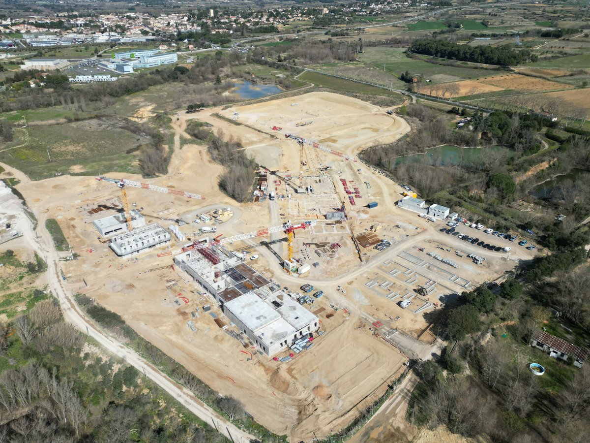 PompiersHerault's tweet photo. #AuFilDesJours||  Commune de #Gignac la construction du #CEIFOR pour Centre Interdépartemental de Formation va bon train Au fil des jours se dessine ce qui sera à n'en pas douter le centre de formation nouvelle génération pour les Sapeurs-#Pompiers de la #Région @Occitanie https://t.co/M00NYAwj7F