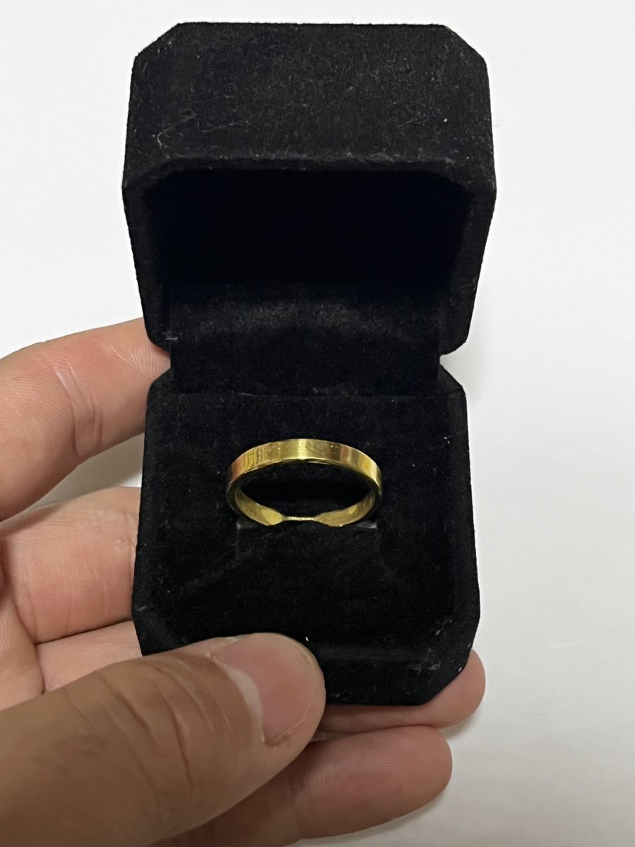 砂金・18金指輪 天然砂金で作った指輪(紹介) 砂金を集めてハンドメイドで作った砂金