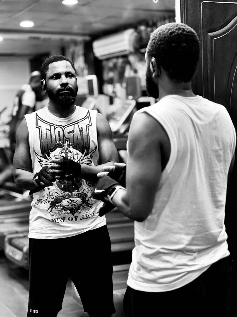 sadinho23's tweet photo. Post-Iftar Workoutโฆ ๐๐ฝ๐ช๐ฝ
#UpperBodyWorkOut #NoPainNoGain #RamadanWorkOut https://t.co/qB5j5QHim0