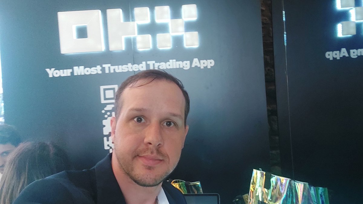 nft_ea's tweet photo. @OkxTurkiye  @okx nice to meet you all here #okxswag https://t.co/JpLHWFZf3W