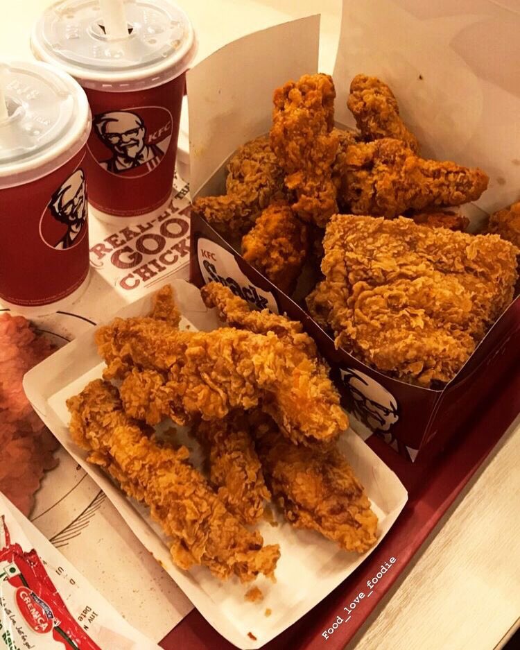 webarebuddies's tweet image. ding dong!
a package has been sent to you! 📦

to: @slash3rbf
from: papa 🫀
message: i love you so much, please enjoy these my pretty dollie!! 💗