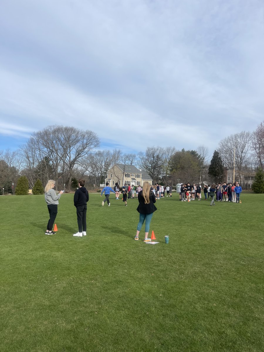 TeamUnitedWMS's tweet photo. Team United took advantage of the beautiful weather and did some trivia relay races! #wilsonunited #SEL @natickps https://t.co/TxCM9r0YGU