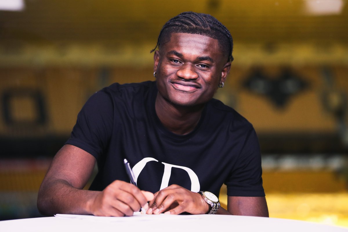 WolvesAcademy tweet picture