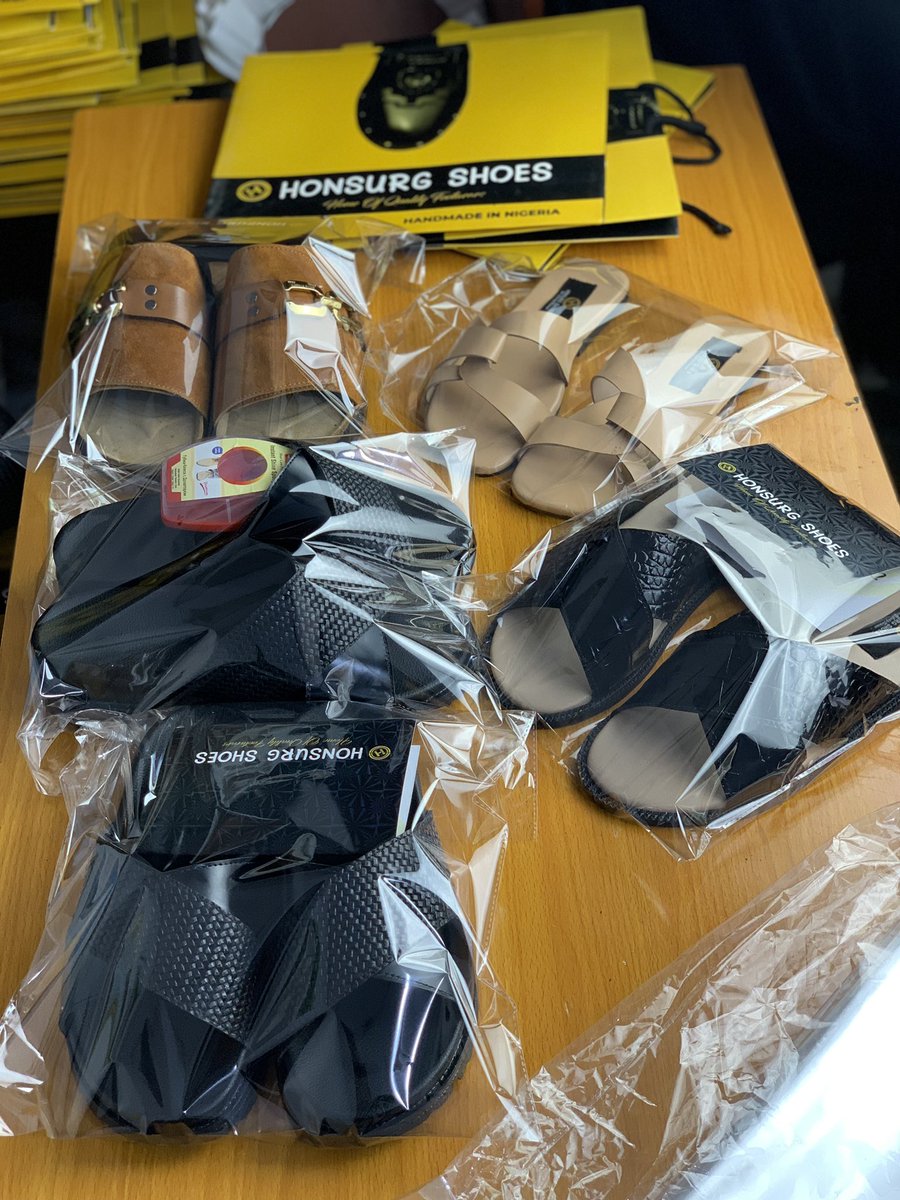 Honsurg1's tweet photo. RT abeg🤲🤲

We’re still in business!

I make quality handmade Footwears that will stand to the test of time!!!

Here are some of the packages we’re about to send out for today!

I’ve got amazing shoe designs for YOU. https://t.co/GXJVHrghCL