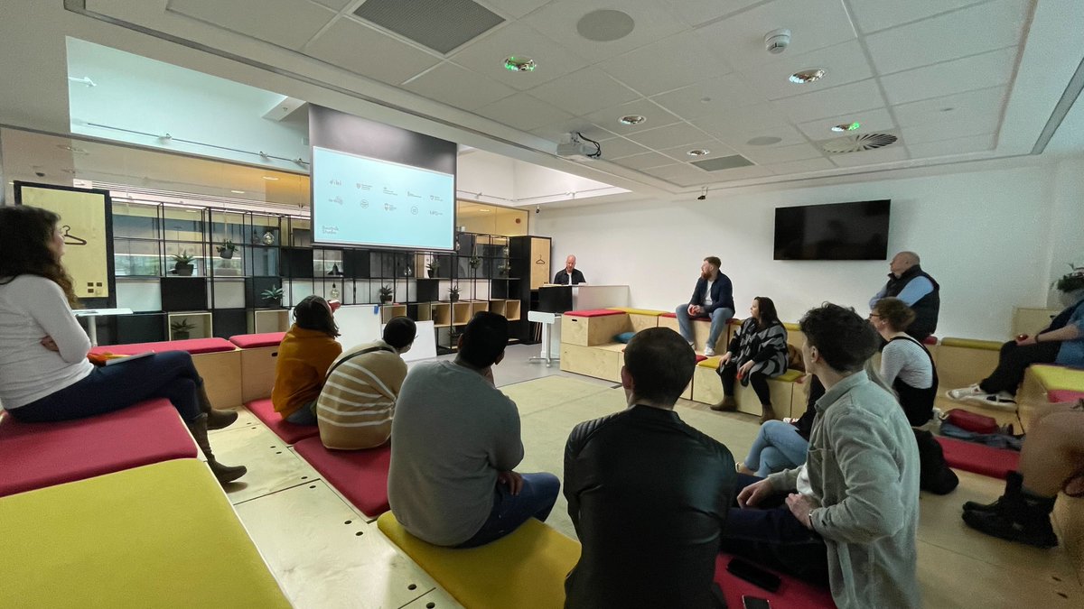 On Tuesday night <a href="/JamesGHanson/">James Hanson</a> and @jonnytabiner were involved in doing some design portfolio reviews <a href="/DesignTalksUK/">DesignTalks</a> 

We do this internally but great to be able to offer the wider design community an opportunity to gain critical and constructive #feedback on their work!