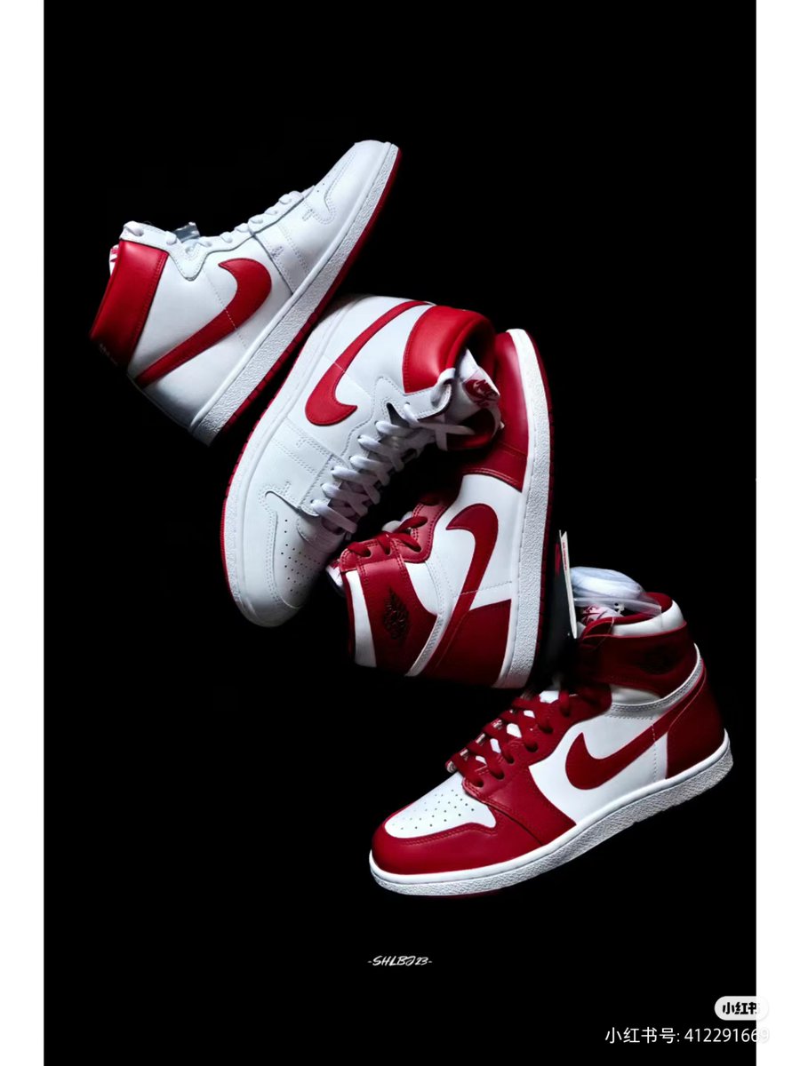 The starting point of classic start | AJ1 New Biginnings Pack 
The Air Jordan "New Beginnings" suit, made up of the Nike Air Ship and the Air Jordan 1, is arguably one of the few sneaker sets that's been around for a while.
<a href="/Nike/">Nike</a> Air Ship和@Air Jordan 1