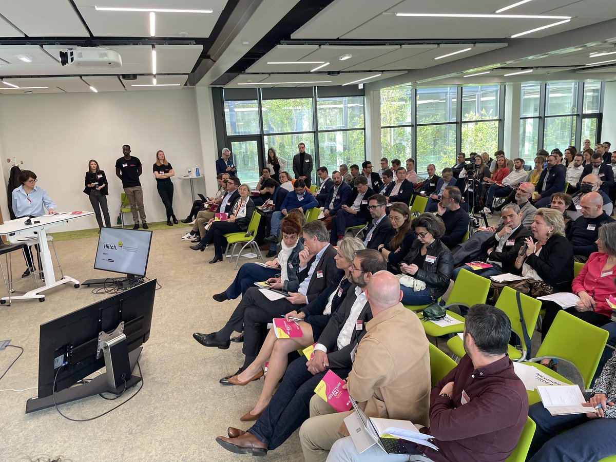 AssurTech_FR's tweet photo. 🤩 Hier nous étions réunis chez @MAAFAssurances  pour une nouvelle édition du Selection Day. 

L'occasion d'assister aux pitchs des 15 startups encore en lice. 15 startups innovantes, venues des 4 coins de la France, prêtes à convaincre le jury de leur potentiel de synergie.🔥🔥 https://t.co/nzQqIbokgo