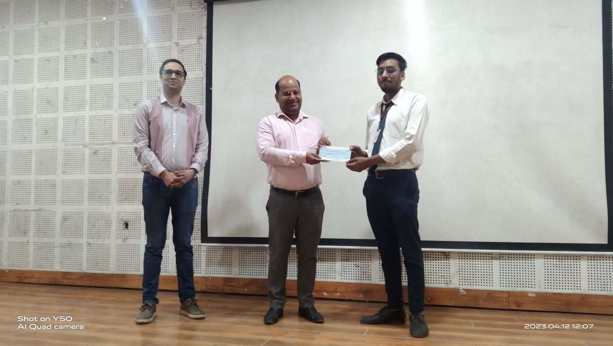 CodeQuotient's tweet image. Thrilled to sponsor fees for our CQ-SEP students Shourya Pratap Singh &amp;amp; Vansh Gupta, who have also received a pre-placement offer at CodeQuotient.
 
Our mission is to empower students to reach their full potential. 

Congrats on your accomplishments! 

#CodeQuotient #CQSEP