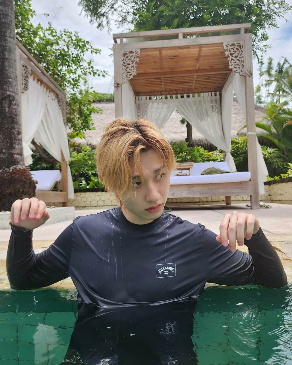 gunnapatn's tweet photo. Happy Songkran festival krub🥳
มีความสุขกับวันปีใหม่ไทยนะค้าบ ใครกลับบ้านขอให้มีความสุขกับครอบครัว ใครออกไปเที่ยวขอให้ enjoy ทุกที่น้า แต่ว่า มีสติ เที่ยวปลอดภัยกันทุกคนนะครับ🙏 https://t.co/Ee0C32eiZo