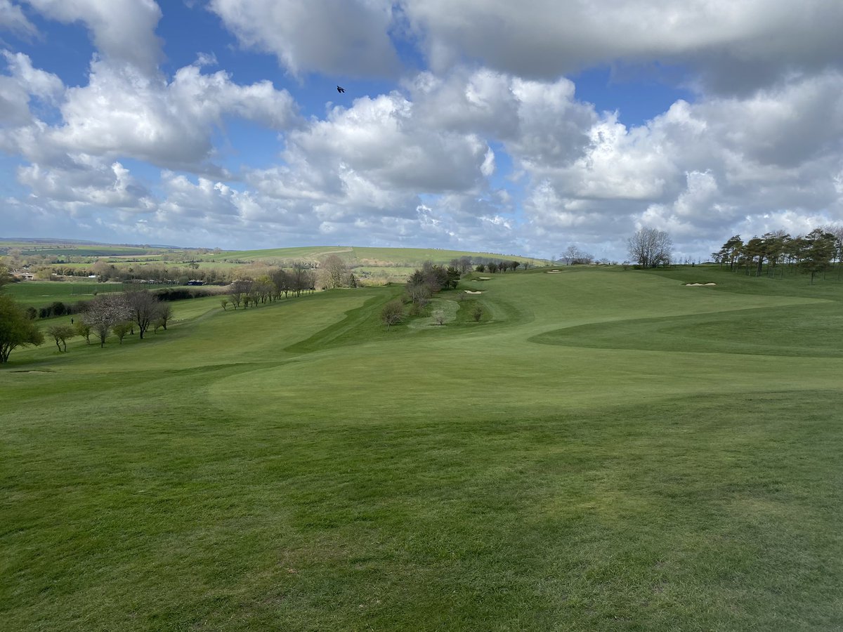 Fairways looking nice and sharp after dropping down to 12mm 
<a href="/OgbourneDownsGC/">Ogbourne Downs GC</a>
