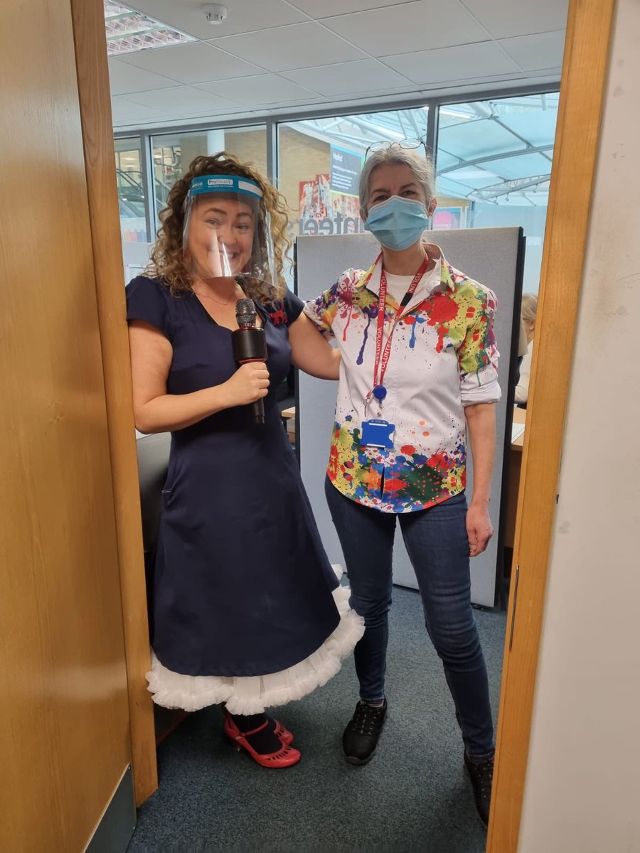 NicolaGossip's tweet photo. #singing & #art @WhitHealth care of @Kissingitbetter so nice to bump into Anna who has been #cheeringup & #stimulating #patients with #arttherapy
@JonesDRussell @JegedeTina https://t.co/llXd7u5E79