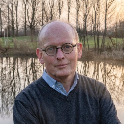 Tijdens #Kickit op 18 april in #Naturalis mag een bijdrage van een landschapsontwerper en expert op het gebied van #natuurinclusief bouwen niet ontbreken. Nico Wissing vertelt hoe wij de natuur kunnen gebruiken als inspiratie voor schaalbare innovaties voor de gebouwde omgeving.