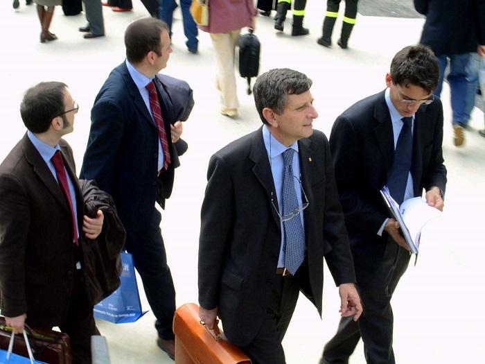 Confcommercio's tweet image. #CCNL Rinnovata con @manageritalia la parte economica del contratto nazionale di lavoro dei dirigenti del #terziario confcommercio.it/-/ccnl-dirigen…