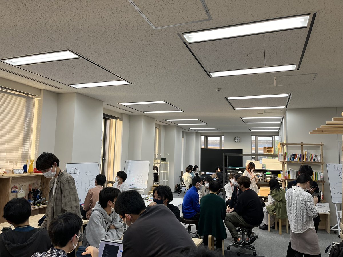Aster_ReOrigin's tweet photo. 本日はIdea×Techで春休みにやったこと発表会を行いました！！！
対面で会うことが初めてな方もいて、めちゃめちゃ楽しかったです！！
そして、いつも通りNeRFやXRについて話したら興味持ってくれる人が何人かいてめっちゃ嬉しい！！
今後も頑張ります！
#ITコミュニティ #名城大学 #春から名城 https://t.co/0kUnycRJ2N
