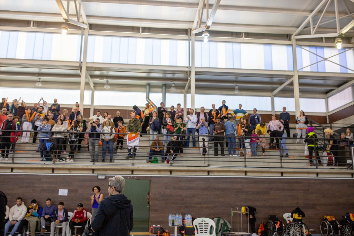 ¿Sabéis lo que nos encanta? Tener la afición que tenemos en el Bsr Amiab 👏. El público, el sexto jugador, al que tanto agradecemos😍 . 

Este sábado 12:00 horas, Pabellón de Lepanto te esperamos para vivir el último partido, ya como 𝐂𝐚𝐦𝐩𝐞𝐨𝐧𝐞𝐬 𝐝𝐞 𝐥𝐚 𝐋𝐢𝐠𝐚 🏀👩‍🦽