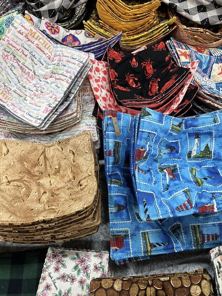 LorieEvents's tweet image. We are BACK just in time for Mother’s Day gifts!! 
The Spring Craft Show
April 29th 9-3
Kalamazoo Kalamazoo County Expo Center
facebook.com/groups/6894339…