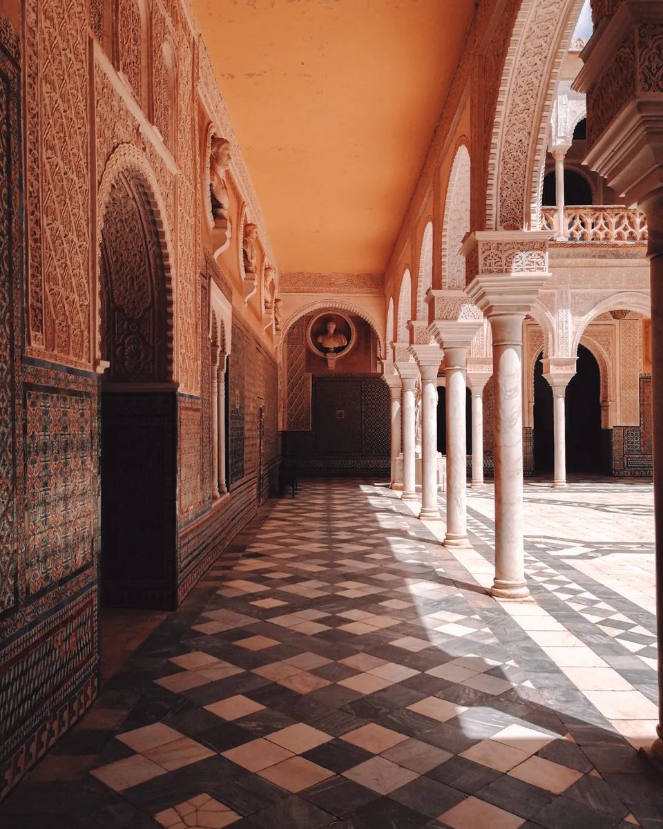 sevilla_secreta's tweet photo. Sevilla y sus palacios.
.
.⁣⁣⁣⁣⁣⁣⁣⁣⁣⁣⁣⁣⁣⁣⁣
📸 @mic.carofiglio https://t.co/vweIoFyTI6