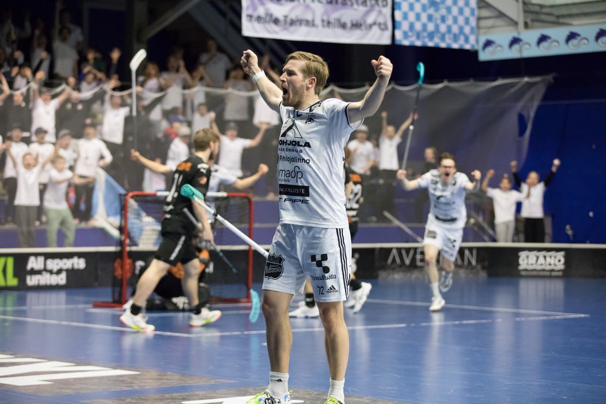 f_liiga's tweet photo. Ketkä ovat F-liigan arvokkaimmat pelaajat kaudella 2022-23?

Tässä ehdokkaat - pelaajat äänestävät voittajat:

Naiset:
https://t.co/fUzZq2yKcB

Miehet:
https://t.co/gUwg0yfgK6

📸: @ansik, @esa_takalo #FLIIGA #salibandy https://t.co/V5AORGmeL6