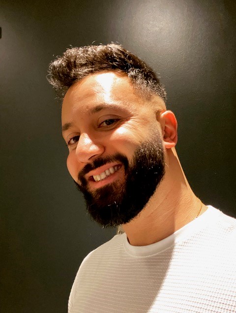 StAndMedicine's tweet photo. Dr Sinan Khadhouri joins the School today as our new Scottish Clinical Research Excellence Development Scheme (#SCREDS) Clinical Lecturer! Dr Khadhouri is a #Urology registrar, co-chair of @BURSTurology, and the lead trainee on their #IDENTIFY_study.
Welcome, @mrSinanK! https://t.co/YkfDC5rf6s