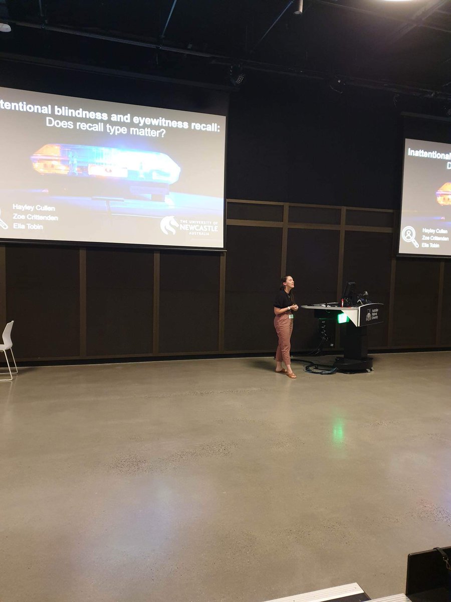 hayleycullen_'s tweet image. I really enjoyed presenting some of our new findings today at #EPC2023 @expsyaunz. We looked at whether the effect of inattentional blindness (IB) 👁️on eyewitness recall🧠 depends on the recall task 📜. Short version = it does! Long version... see below thread 🧵 1/9