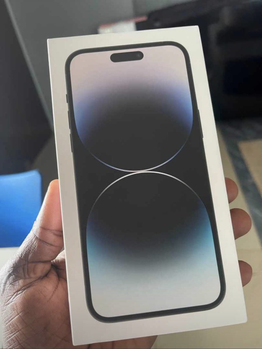 theprime_hub's tweet photo. Brand New 14 Pro Max, 128g factory unlocked Sim edition (physical sim) in stock 
• Price : GH₵ 16, 700
Reach (📞) us on 0552500584 to purchase https://t.co/mAQVvzpESg