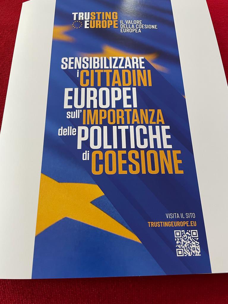 europainitalia's tweet photo. Questa mattina a @unibait siamo presenti all'evento #TrustingEurope per la Terza Giornata della Coesione, che vuole sensibilizzare i cittadini europei sull’importanza delle politiche di coesione dell’UE. https://t.co/cU6yyeWO6A
