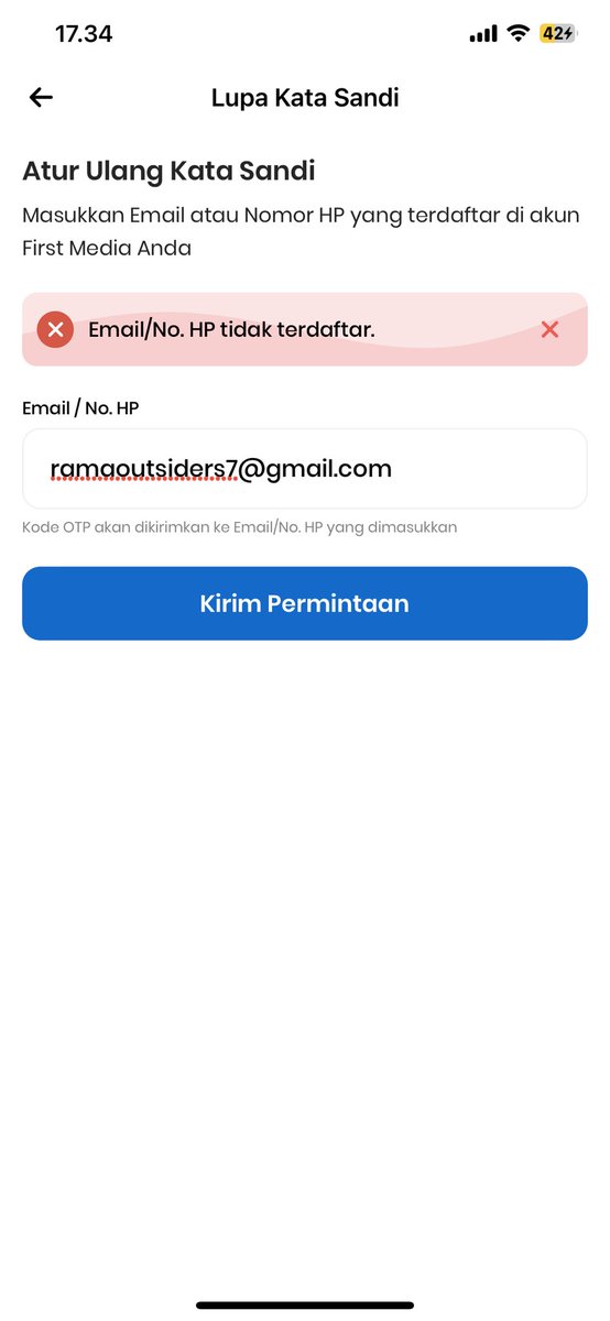 Stratus__Cirro's tweet photo. @FirstMediaCares Nih, Min. Aku coba buat lupa password, tapi tulisannya ga kedaftar. Padahal daftar juga pake itu, ngirim detail pemasangan pun ke email yang samaa loh. Nyoba login pake OTP pun kagak bisaaa https://t.co/9K79CqhaHk