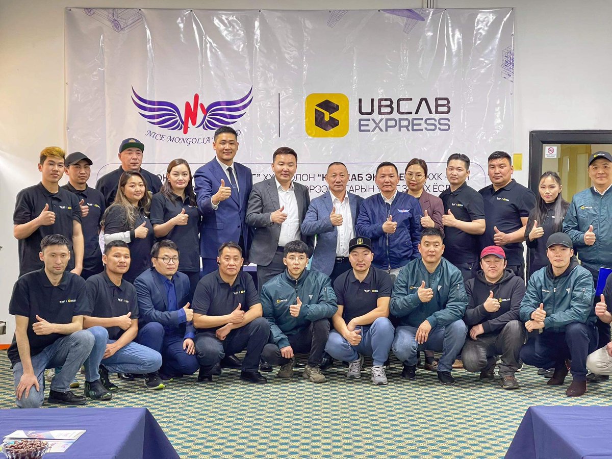 Araguud's tweet photo. Nice Mongolia World &amp; UBCab Express шуудангийн харилцан холболтын гэрээ байгуулав 

Бид үйл ажиллагаа болон боломжоо нэгтгэснээр олон улсын ачаа тэр дундаа Солонгосын хот бүрээс түүвэр ачааг Улаанбаатар хот төдийгүй орон нутагт шуурхай хүргэх нэгдсэн сүлжээ бий болгох юм 🇲🇳🇰🇷 https://t.co/cddNky4f92