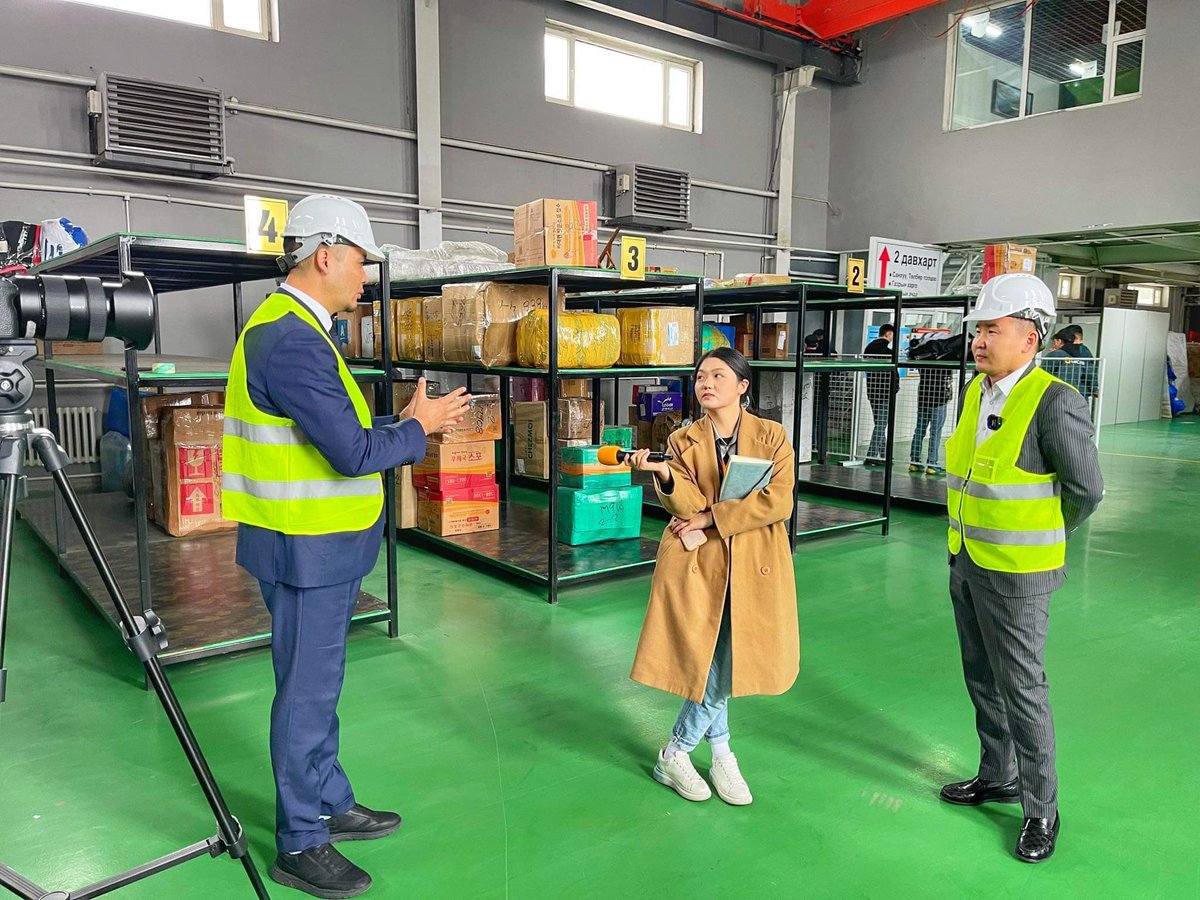 Nice Mongolia World &amp; UBCab Express шуудангийн харилцан холболтын гэрээ байгуулав 

Бид үйл ажиллагаа болон боломжоо нэгтгэснээр олон улсын ачаа тэр дундаа Солонгосын хот бүрээс түүвэр ачааг Улаанбаатар хот төдийгүй орон нутагт шуурхай хүргэх нэгдсэн сүлжээ бий болгох юм 🇲🇳🇰🇷