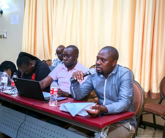 MalariaYouthKE's tweet photo. In action are members of the #KeMYA contributing to key matters during plenary sessions in line with presentation of programmatic gaps/risks/ opportunities/ priorities.
#ZeroMalariaYouthKE #ZeroMalaria #WMD2023 #Fightforwhatcounts #TimeToDeliverZeroMalaria #InvestinMalaria https://t.co/8FJXc9XO0c