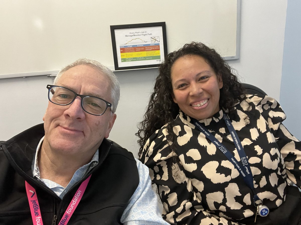 HappilyHarrySp's tweet photo. Welcoming ~200 new Crewmembers and seeing friends at JetBlue.  Leader in Residence. @HelloJetBlue https://t.co/ZegmZs7MBC