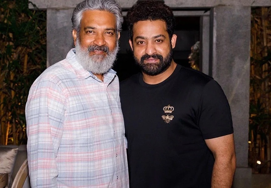 TheQuint's tweet photo. Photos | Inside #JrNTR's 'well-spent evening' with #JamesFarrell and #SSRajamouli.
See more here: https://t.co/o2DIJZGTxG https://t.co/WZdIHIQZnn