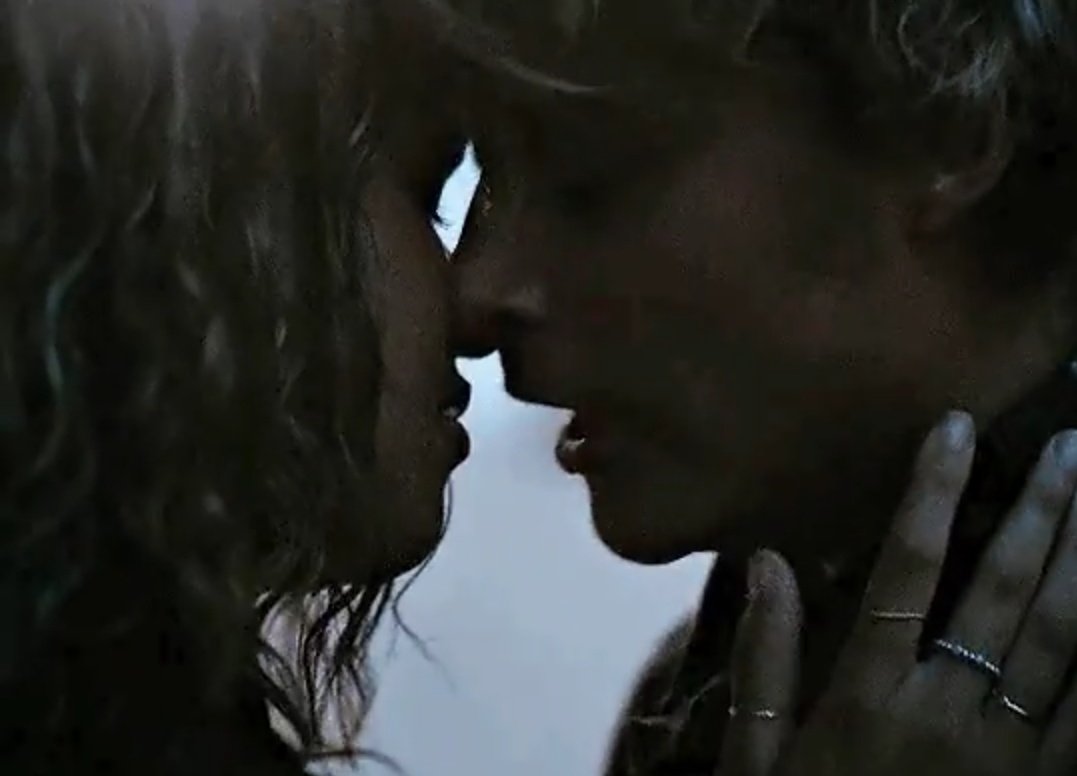 jiaraxs_ph's tweet image. Nothing like the true good old bestfriend to lovers trope 😽