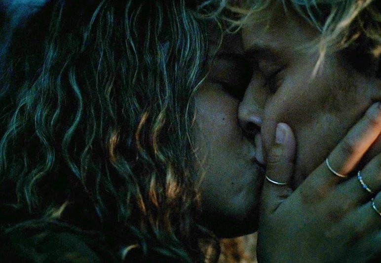 jiaraxs_ph's tweet image. Nothing like the true good old bestfriend to lovers trope 😽