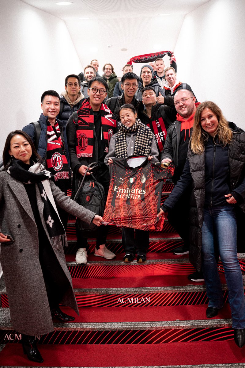 animocabrands's tweet photo. Moreover, the winners also indulged in a VIP weekend experience in Milan packed with activities, including private tours of famous landmarks like the Duomo Di Milano and dining at some of the city's finest restaurants. A huge success in bringing #NFT utilities to real life! 🎉 https://t.co/4RGPx8IUxb