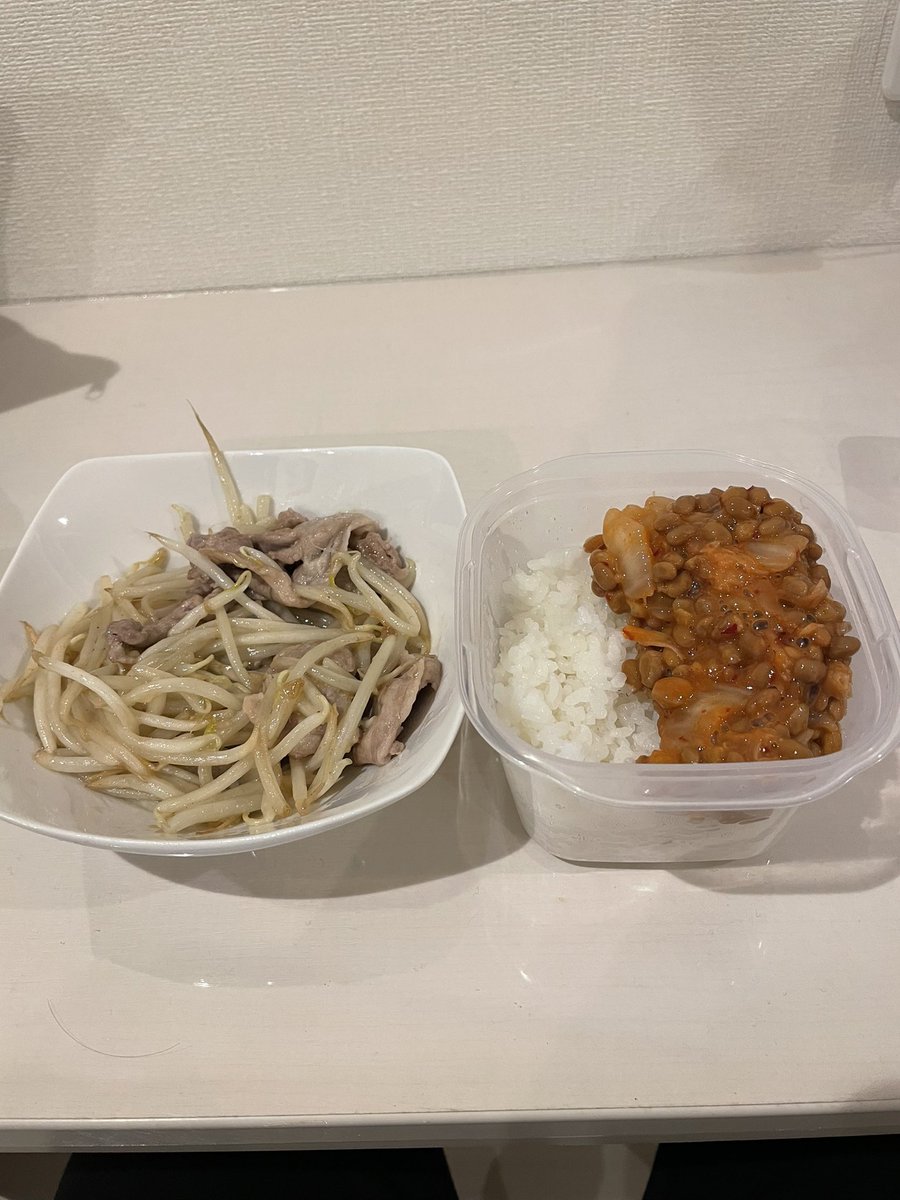 CNa_reborn's tweet photo. もやし、めっちゃくちゃ作るの簡単ですね！一人暮らし初めて今更気づくとは。毎日、自炊している自分えらい。今日は弁当を家に忘れてしまったけど、、、。 https://t.co/pc2vEZP2gU