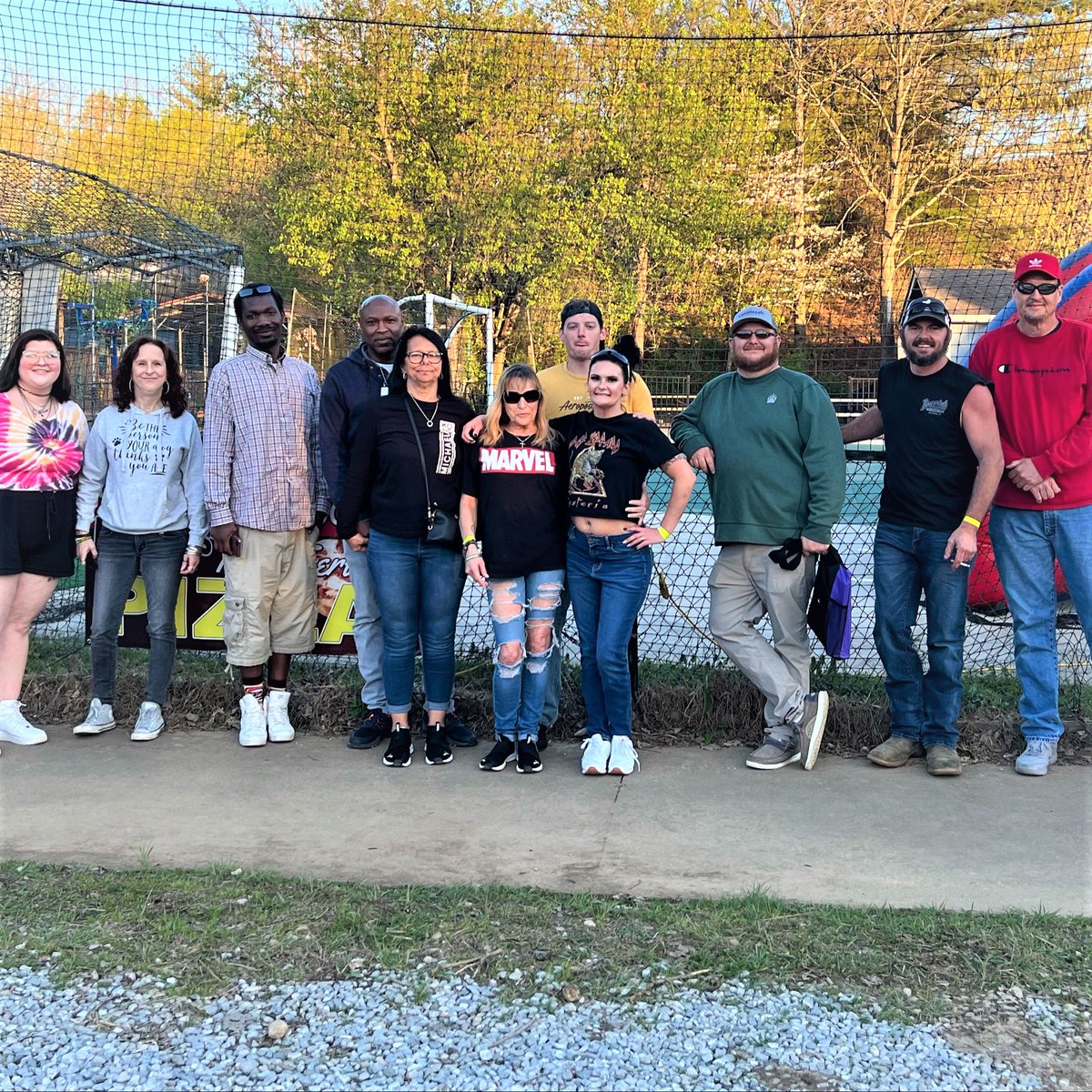 landmarkrecover's tweet photo. Landmark Recovery of Knoxville alumni had a wonderful night of put-put and go-cart rides at Sir Goony's Family Fun Center in March. Thank you Alumni Coordinator Samuel Hart for coordinating this fun event! 💜

#landmarkrecovery #knoxville #alumni #alumniengagement https://t.co/ylTap7XrpD