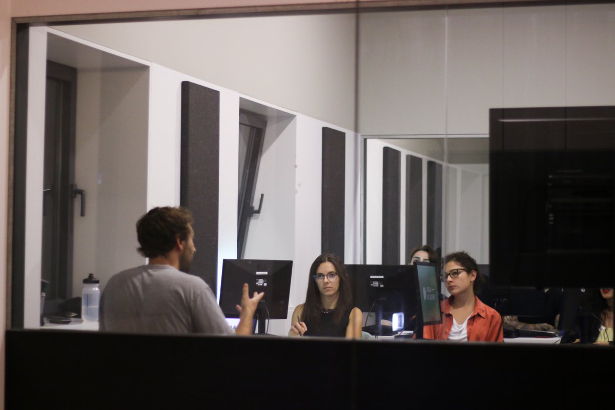 ArdaAcademy's tweet image. Ainda não conheces a Arda Academy? Marca já a tua visita por e-mail (info@ardaacademy.com), ou por telefone (221 146 780).
#ardaacademy #arda #studioengineering #musicbusiness #recordingengineer #recordingstudios #musicfestivals #studiogear #progear #prostudio #musiccourses