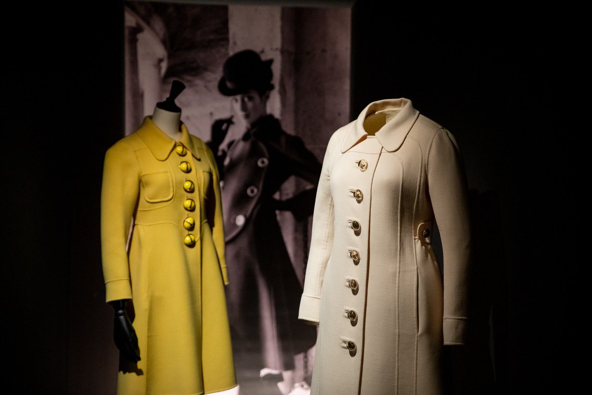 😍 Si quieres conocer todos los detalles de la #exposición #HenryClarkeAlhambra, ¡apúntate a las visitas guiadas gratuitas! 

🔝Todos los días, en horario de mañana y tarde. 

📍Hasta el 4 de junio, en el Palacio de Carlos V.

 + Info: lajunta.es/43ts1 
 
#AlhambraCultura