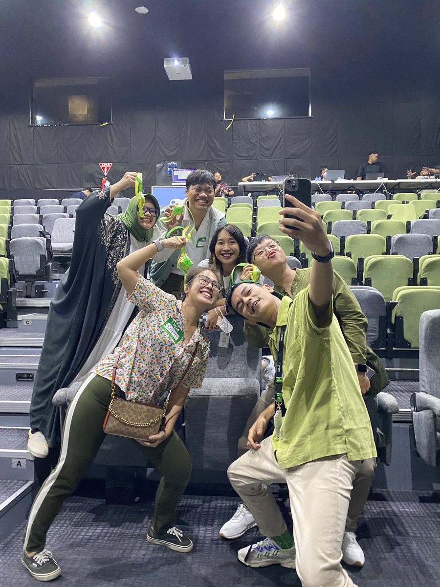 #BukberGoTo bagi2 ketupat dong