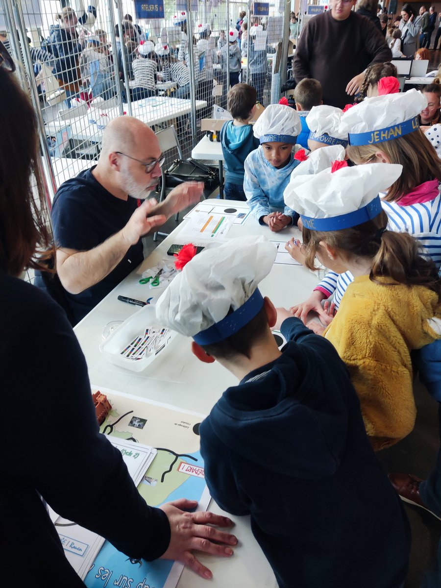 ErunLillebonne's tweet image. FESTIROBOT FLY, c'est parti!