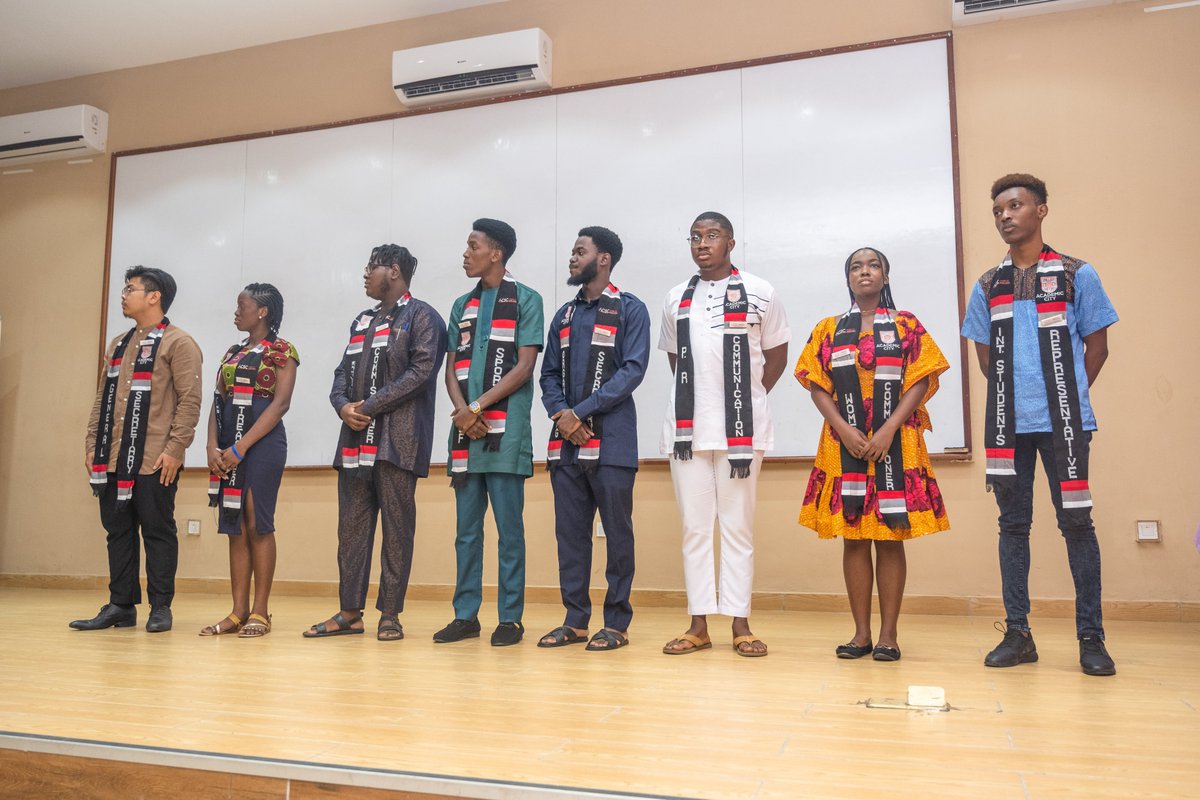 acitygh's tweet photo. Wishing them the best of luck for an incredible academic year ahead! ๐๐๐ผ
#ACity
#ACSC
#NewBeginnings
#MakeYourMark
#FutureReadyLeaders
#StudentLeadershipMatters https://t.co/hyEHEjf7qZ