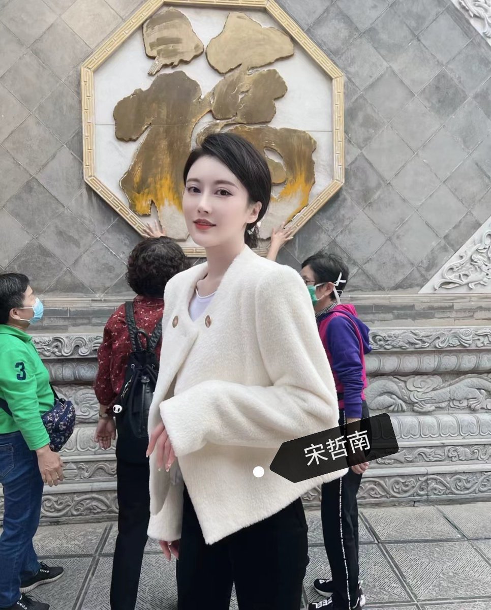 你老婆会的我会，你老婆不会的我还是会，所以把你们的选择告诉我🧚‍♀️#美乳
#线下约炮 #足交 
#主页有我飞机账号