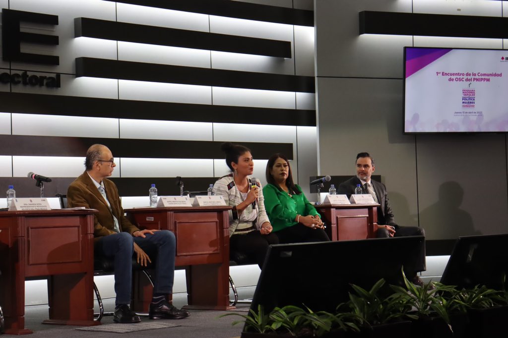 Por su parte, <a href="/Muriel_Salinas/">Muriel Salinas</a> de <a href="/EFeministas/">Equipos Feministas</a> y Greta Ventura, beneficiaria del proyecto, nos hablan sobre las acciones y resultados que tuvieron durante el #PNIPPM