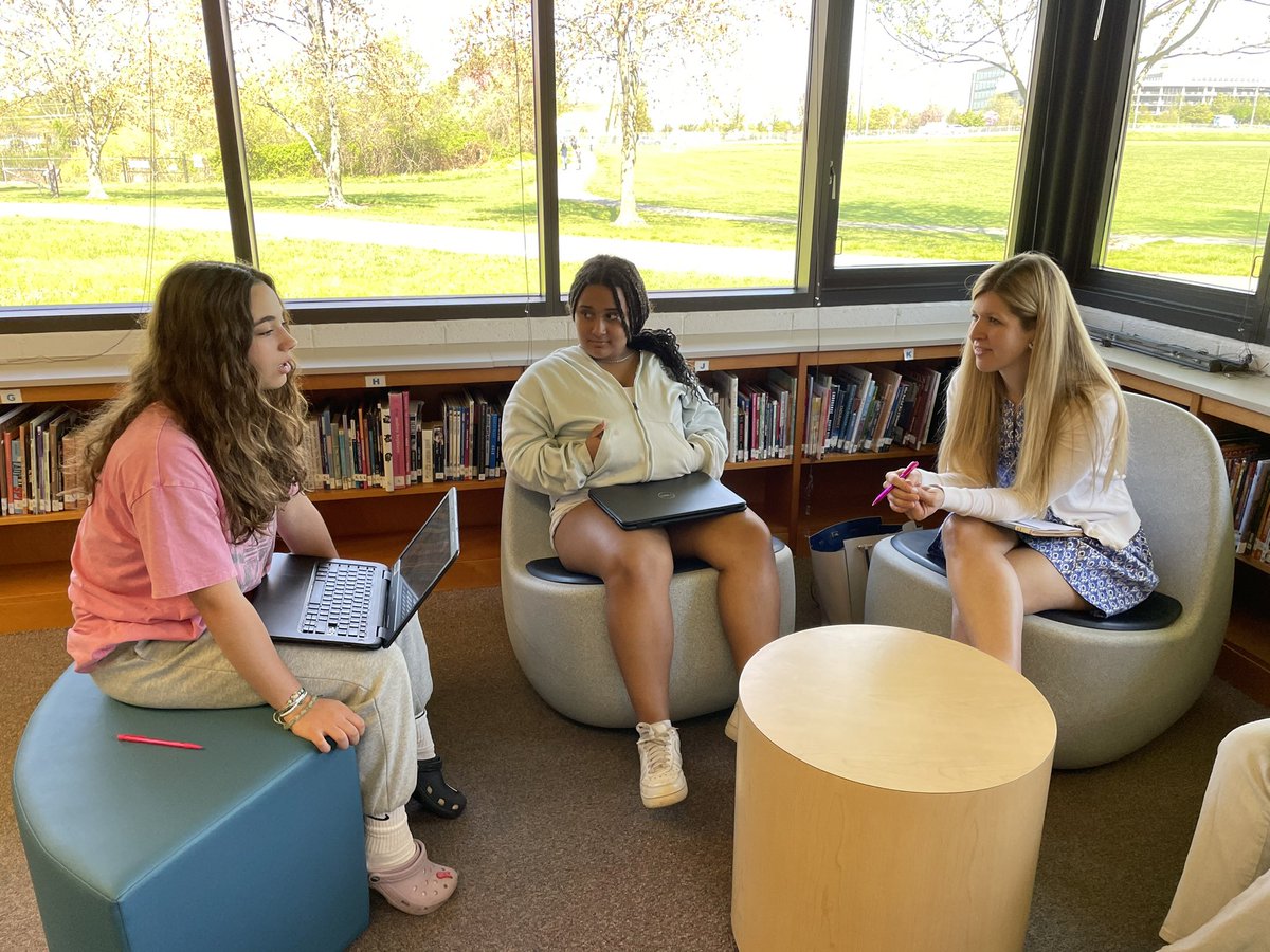 FCPSFranklinMS's tweet photo. Some 8th graders wrapped up the third quarter by reflecting on specific evidence of their growth in POG attributes this year.  @FcpsPOGPOL #fcpsPOGPOL

https://t.co/Wy97kCk6gb https://t.co/anErchvlDv
