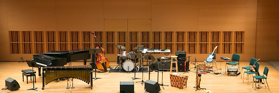WesCFA's tweet photo. The @wesleyan_u Jazz Ensemble, directed by Noah Baerman (@NBpontificates), presents a concert with a variety of modern small-group jazz traditions and techniques on Fri., 4/28 at 8pm. https://t.co/2vkW17oGII #WesCreative https://t.co/T3CpHxOPbQ