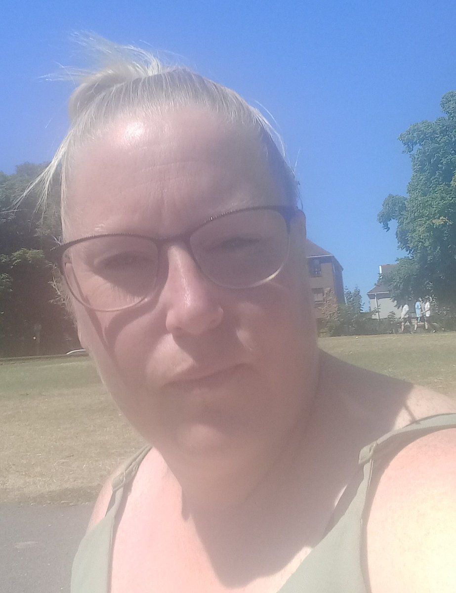 kelhind84's tweet photo. Progress so far 3 months in
#weightlossjourney #gottokeepgoing
#MentalHealthMatters https://t.co/PSprTpHiW3