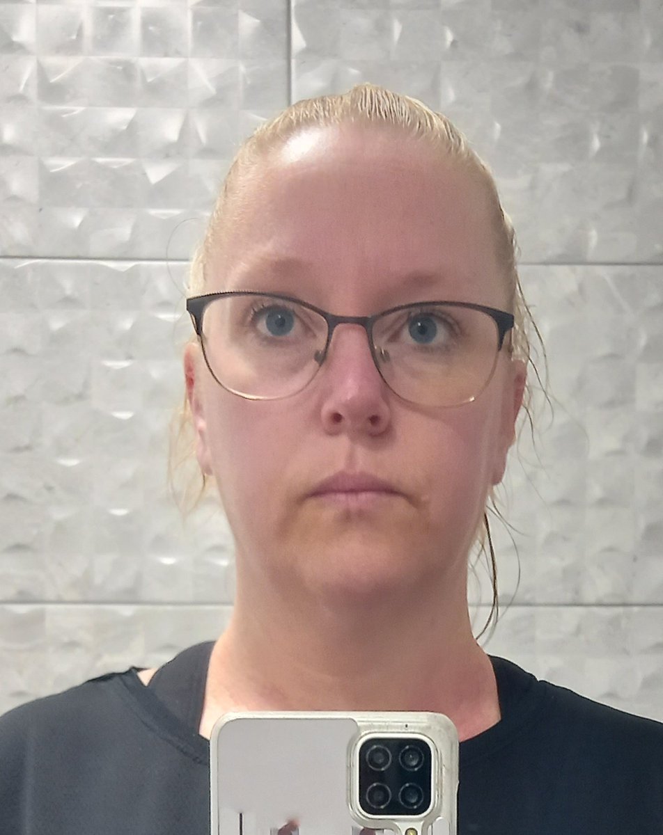 kelhind84's tweet photo. Progress so far 3 months in
#weightlossjourney #gottokeepgoing
#MentalHealthMatters https://t.co/PSprTpHiW3