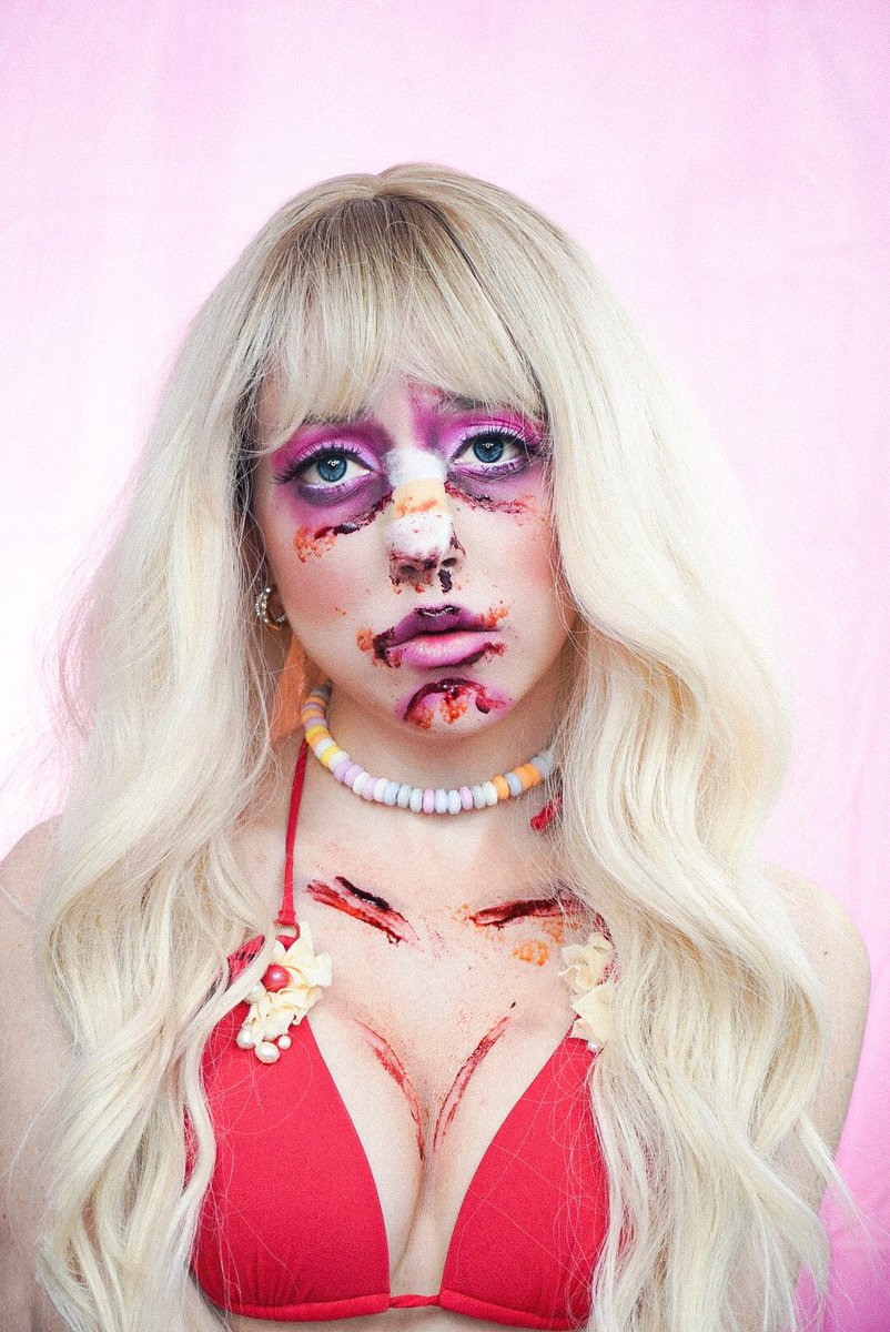 sarabadiamakeup's tweet photo. #BarbieAichallenge #Barbie 💖 https://t.co/VwnjVw95z8